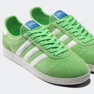 liam gallagher green adidas trainers